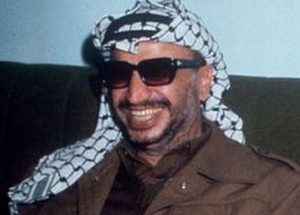 Yasser-Arafat-1977-photo-via-Wikipedia-1-300x215.jpg