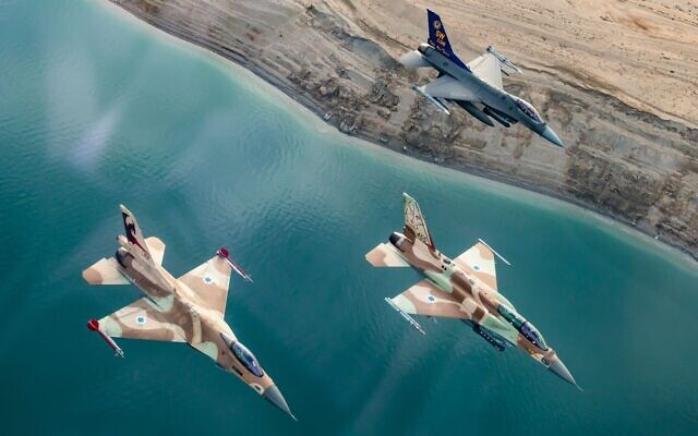 Two Israeli and one American F-16 fighter jets fly alongside one another during a joint exercise in southern Israel in January 2022. (Israel Defense Forces)